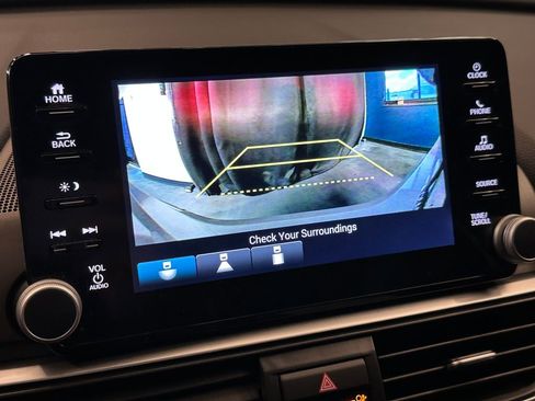 Used 2022 Honda Accord Sport image 13