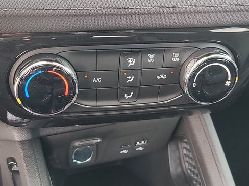 New 2026 Chevrolet TrailBlazer LT w/ Midnight Edition FWD image 28
