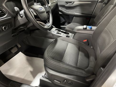 Used 2023 Ford Escape Active w/ Tech Pack #1 image 9