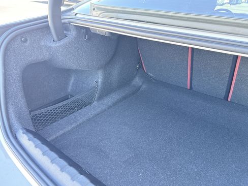 Used 2024 BMW 430i Coupe w/ Convenience Package image 17