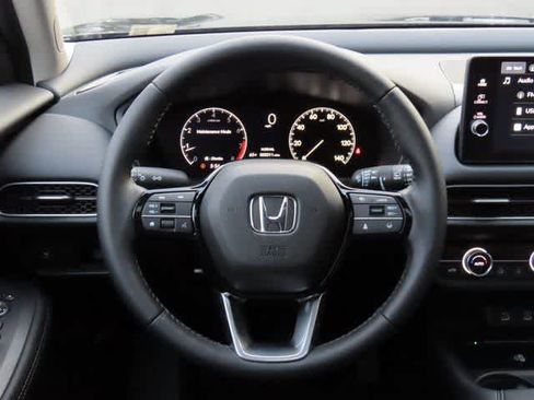 New 2026 Honda HR-V EX-L image 18