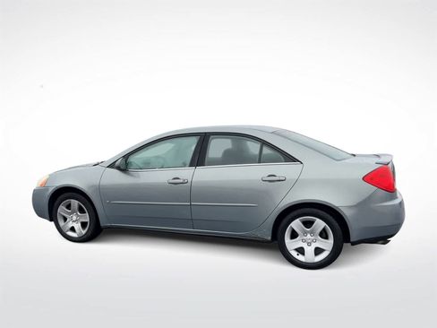 Used 2009 Pontiac G6 Sedan w/ Sun And Sound Package image 6