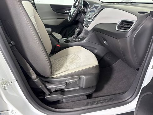 Used 2021 Chevrolet Equinox LT image 13