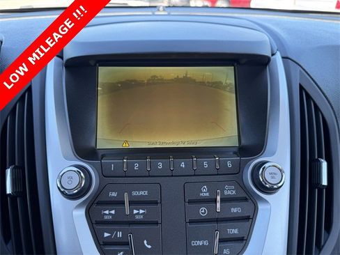 Used 2017 Chevrolet Equinox LS image 19