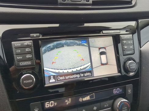 Used 2018 Nissan Rogue Sport SL w/ SL Premium Package image 22