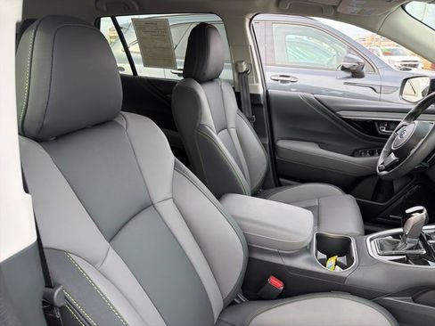 Used 2025 Subaru Outback Onyx Edition w/ Popular Package #2 image 12