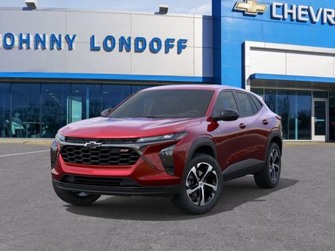 New 2026 Chevrolet Trax RS w/ Sunroof Package FWD image 6