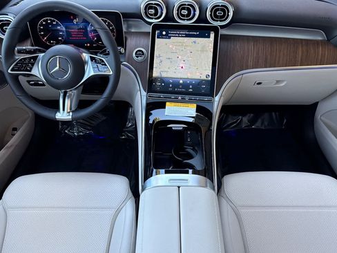 New 2026 Mercedes-Benz GLC 300 image 12