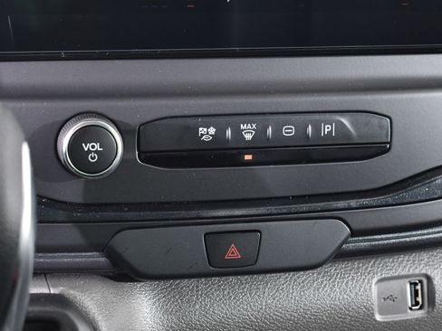 New 2026 Ford Transit 250 148 Medium Roof Extended AWD w/ Load Area Protection Package image 29