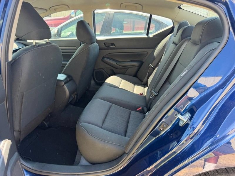Used 2024 Nissan Altima 2.5 S FWD image 6