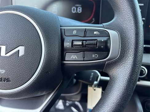 Used 2024 Kia Sportage LX image 19