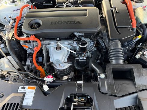 Used 2024 Honda Accord Sport image 7