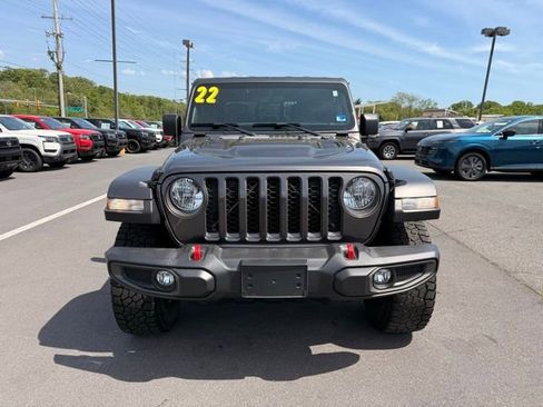 Used 2022 Jeep Gladiator Rubicon w/ Cold Weather Group AWD/4WD image 3