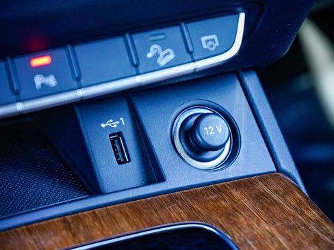 Used 2023 Audi Q5 2.0T Premium w/ Convenience Package image 22