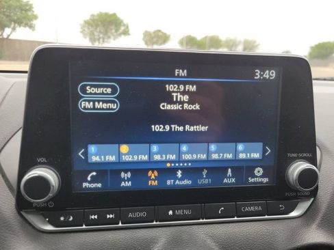 Certified 2023 Nissan Sentra SV FWD image 16