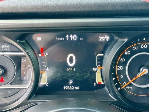 Used 2024 Jeep Wrangler Unlimited Rubicon AWD/4WD image 12