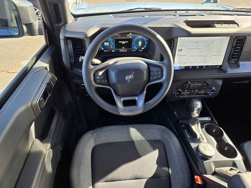 New 2025 Ford Bronco 4-Door image 7