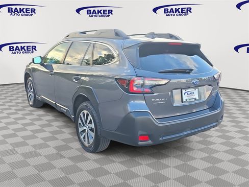 Used 2023 Subaru Outback Premium image 7