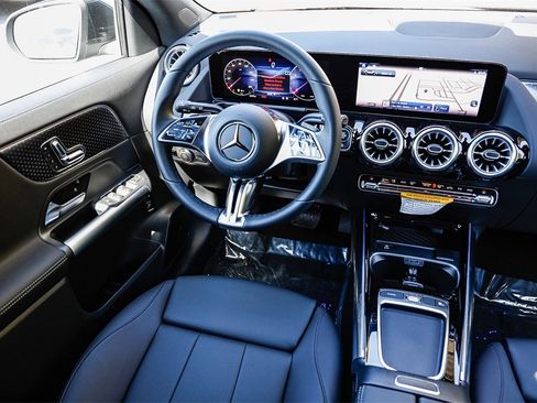 New 2025 Mercedes-Benz GLA 250 image 14