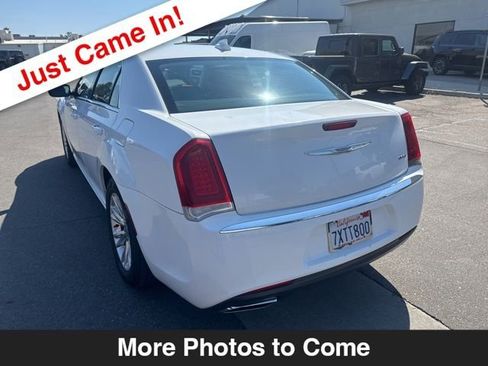 Used 2017 Chrysler 300 Limited image 3