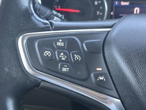 Used 2020 Chevrolet Equinox LT w/ Driver Convenience Package image 24