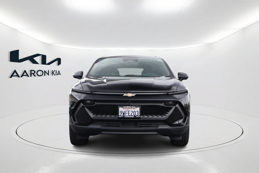Used 2026 Chevrolet Equinox EV LT FWD image 2