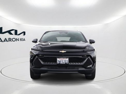 Used 2026 Chevrolet Equinox EV LT FWD image 2