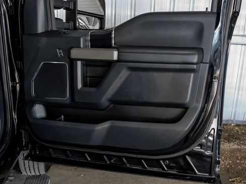 Used 2022 Ford F350 Platinum w/ FX4 Off-Road Package AWD/4WD image 46