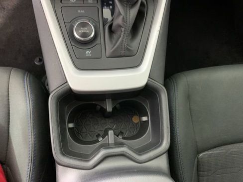 Used 2024 Toyota RAV4 SE AWD/4WD image 25