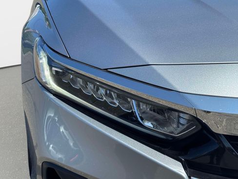 Used 2022 Honda Accord LX image 7
