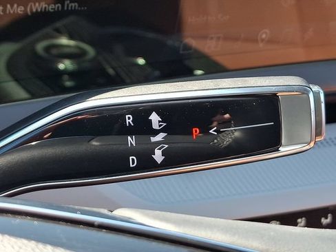 Certified 2025 Cadillac Optiq Sport 2 AWD/4WD image 14
