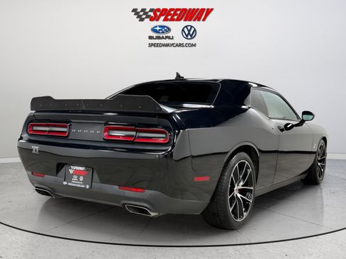 Used 2016 Dodge Challenger R/T Scat Pack w/ Leather Interior Group image 7