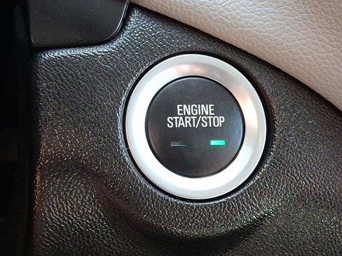 Used 2024 Chevrolet Equinox LS AWD/4WD image 24