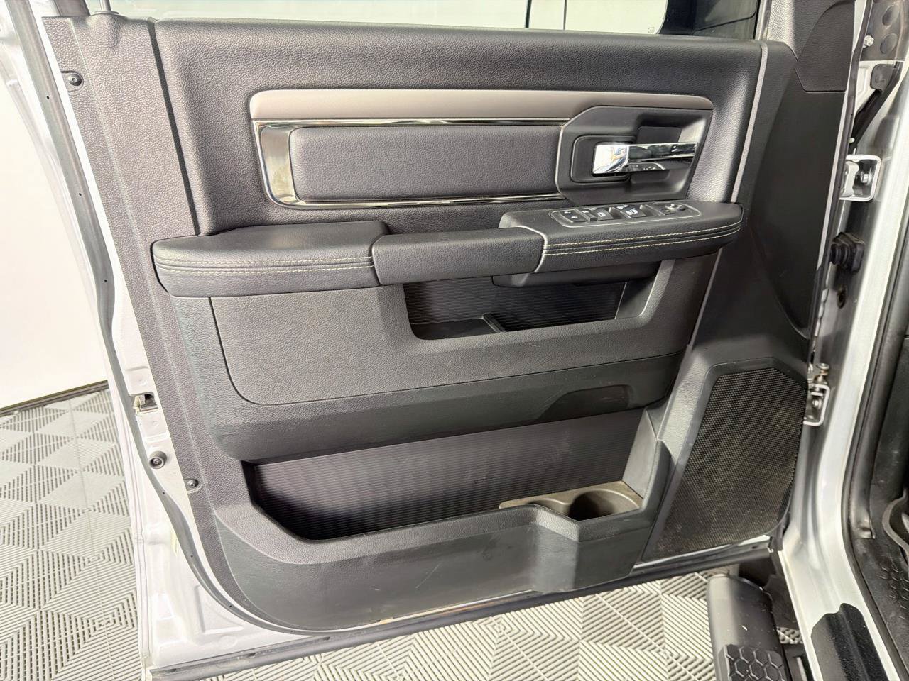 Used 2018 RAM 1500 Sport AWD/4WD image 19