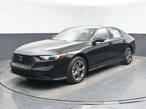 New 2026 Honda Accord EX-L image 5