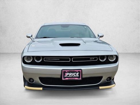Used 2022 Dodge Challenger GT RWD image 2