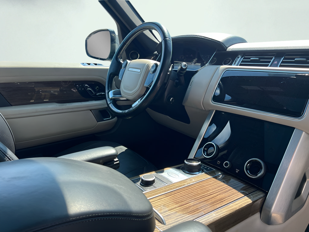 Used 2018 Land Rover Range Rover HSE AWD/4WD image 30