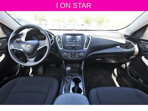 Used 2018 Chevrolet Malibu LS image 10