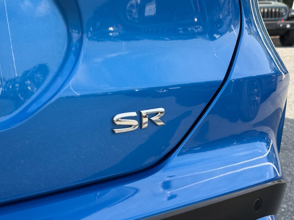 Used 2023 Nissan Kicks SR w/ SR Premium Package FWD image 16