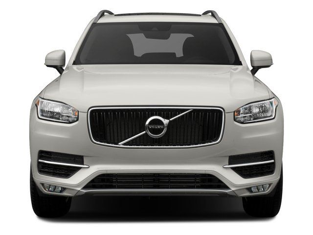 Used 2017 Volvo XC90 T6 Momentum w/ Vision Package AWD/4WD image 4