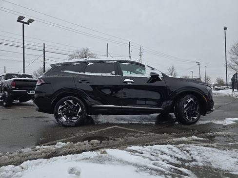 Used 2024 Kia Sportage SX image 18