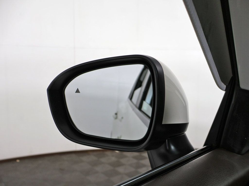 Used 2023 Nissan Rogue SV AWD/4WD image 82