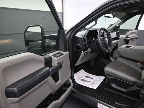 Used 2018 Ford F150 XL w/ XL Power Equipment Group image 38