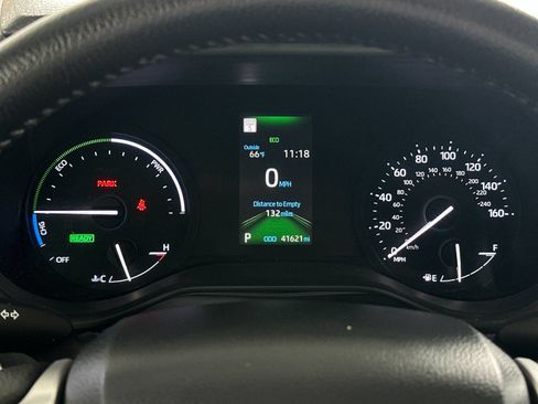 Used 2021 Toyota Sienna XLE w/ XLE Plus Package FWD image 25