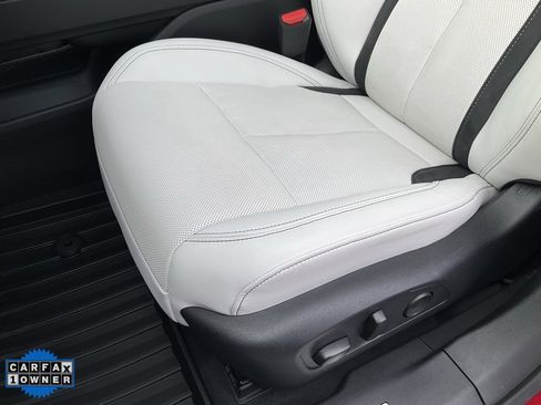 Used 2024 Acura ZDX A-Spec image 16