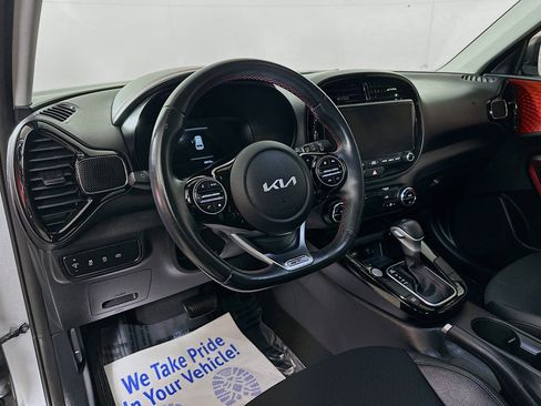 Certified 2023 Kia Soul GT-Line image 9