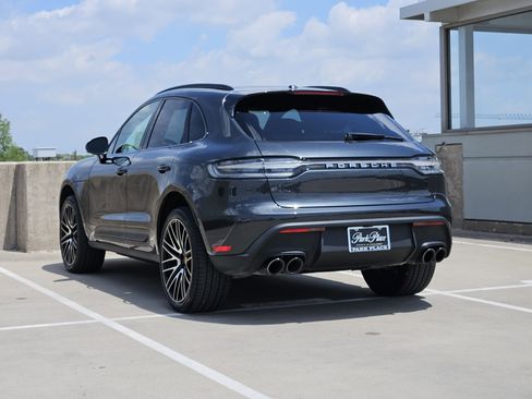 Used 2026 Porsche Macan AWD/4WD image 3