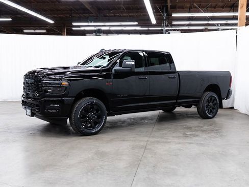 New 2026 RAM 3500 Laramie AWD/4WD image 3
