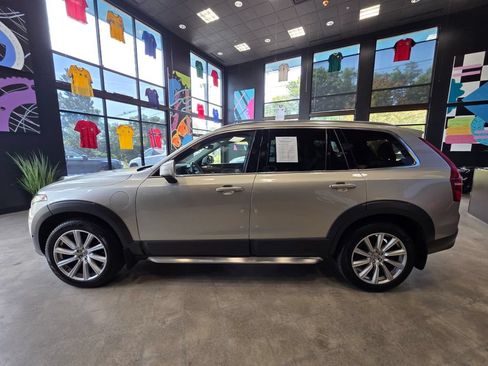 Used 2016 Volvo XC90 T8 Inscription w/ Vision Package AWD/4WD image 8