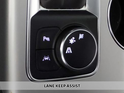 Used 2024 Chevrolet Blazer LT w/ Convenience Package FWD image 4
